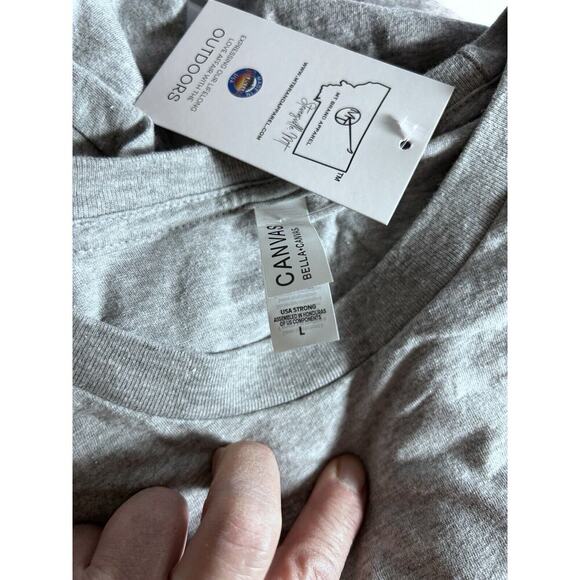 Large America Unisex Gray T- shirt NWT New With Tags Grey Tee Shirt L Top - Picture 5 of 5